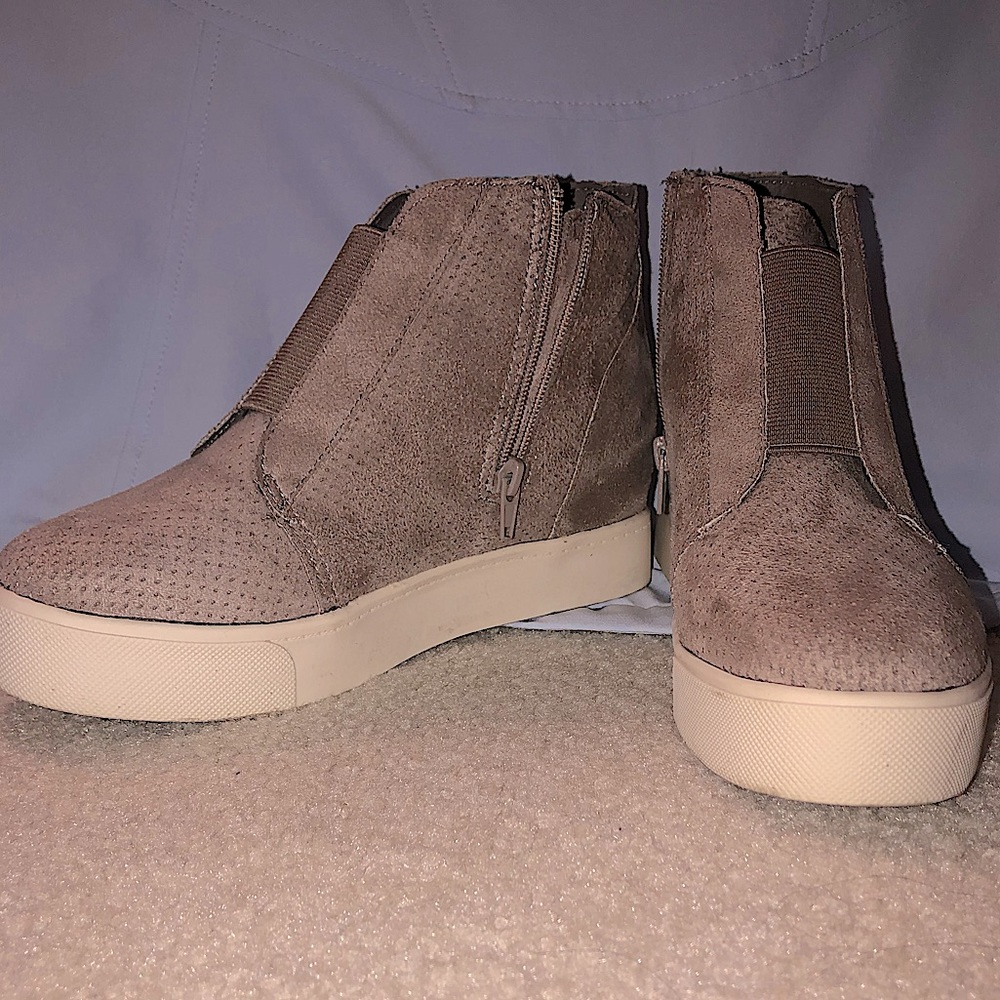Faux suede fashion sneaker